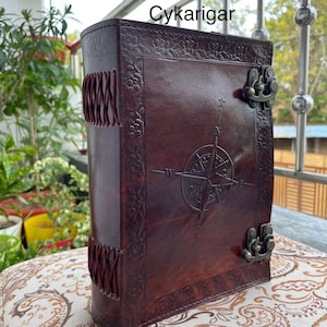 Personalisiertes Lederbuch, 17,8 x 25,5 cm großes Lederjournal mit Kompass Prägung, Reisegeschenk, Leder Notizbuch, handgemachtes Wanderjournal