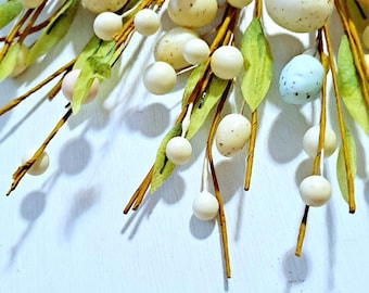 Set de palillos para huevos de Pascua: decoración primaveral en beige, rosa y amarillo