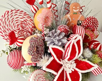 Gingerbread Christmas Centerpiece: Candyland Santa Table Decor
