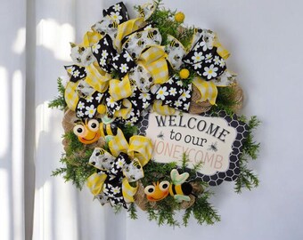 Corona de abejas hecha a mano - Decoración rústica de porche de verano con malla de arpillera