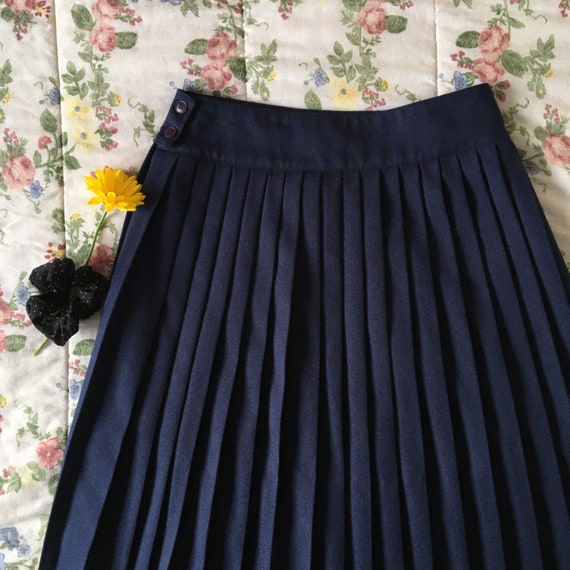 Vintage High Waisted Navy Blue Pleated Skirt