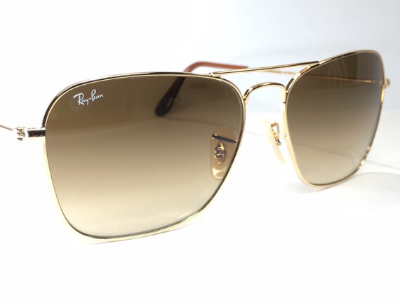 Ray Ban Caravan RB3136 1/51 Gold Frame 