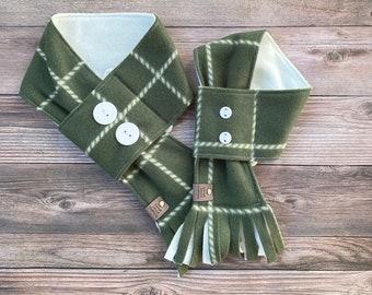 Green Dog Scarf, Fall Dog Scarf, Winter Dog Scarf, Christmas Dog Scarf, Fleece Dog Scarf, Dog Gifts for Dogs, Christmas Gift for Dog