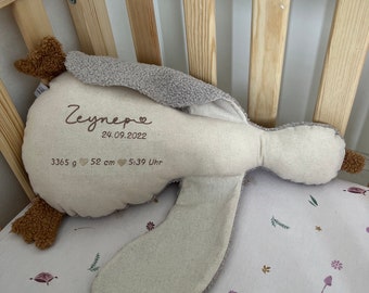 Cuddleduck Kuschelkissen Ente Kissen Baby und Kinder Gans personalisiert mit Namen und Geburtsdaten in Wunschfarben