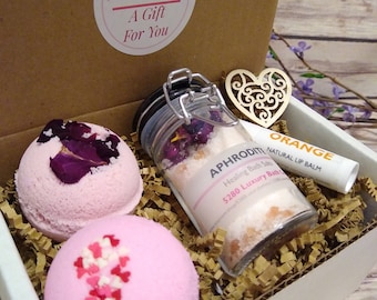 Mini Spa Gift Set Mothers Day Bath Gift Set |4pc Spa Gift Set | Valentine Gift Set - Bath Bomb Bath Salt Lip Balm Self Care Gift under 15