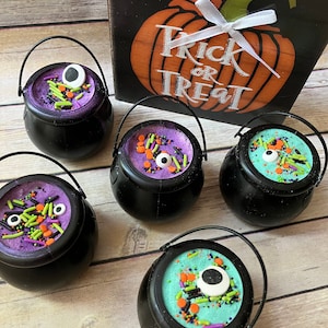 Halloween Bath Bomb Cauldron Bath Bomb Kids Halloween Trick Or Treat Halloween Party Favor Kids Bath Bomb Trick or Treat Gift image 2