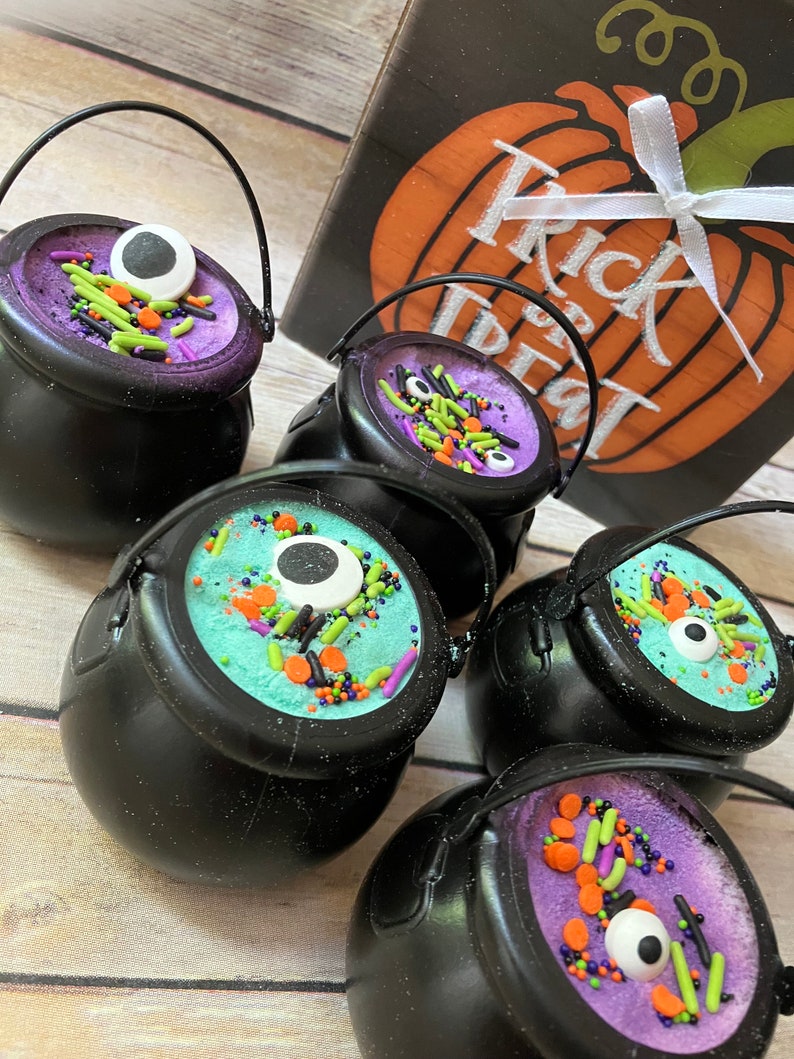 Halloween Bath Bomb Cauldron Bath Bomb Kids Halloween Trick Or Treat Halloween Party Favor Kids Bath Bomb Trick or Treat Gift image 1