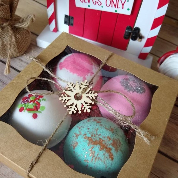 CHRISTMAS BATH BOMB Bath Bomb Gift Set |  Christmas Bath Bombs | Christmas Gift | Stocking Stuffer | Secret Santa Gift | Gift under 20 | Spa