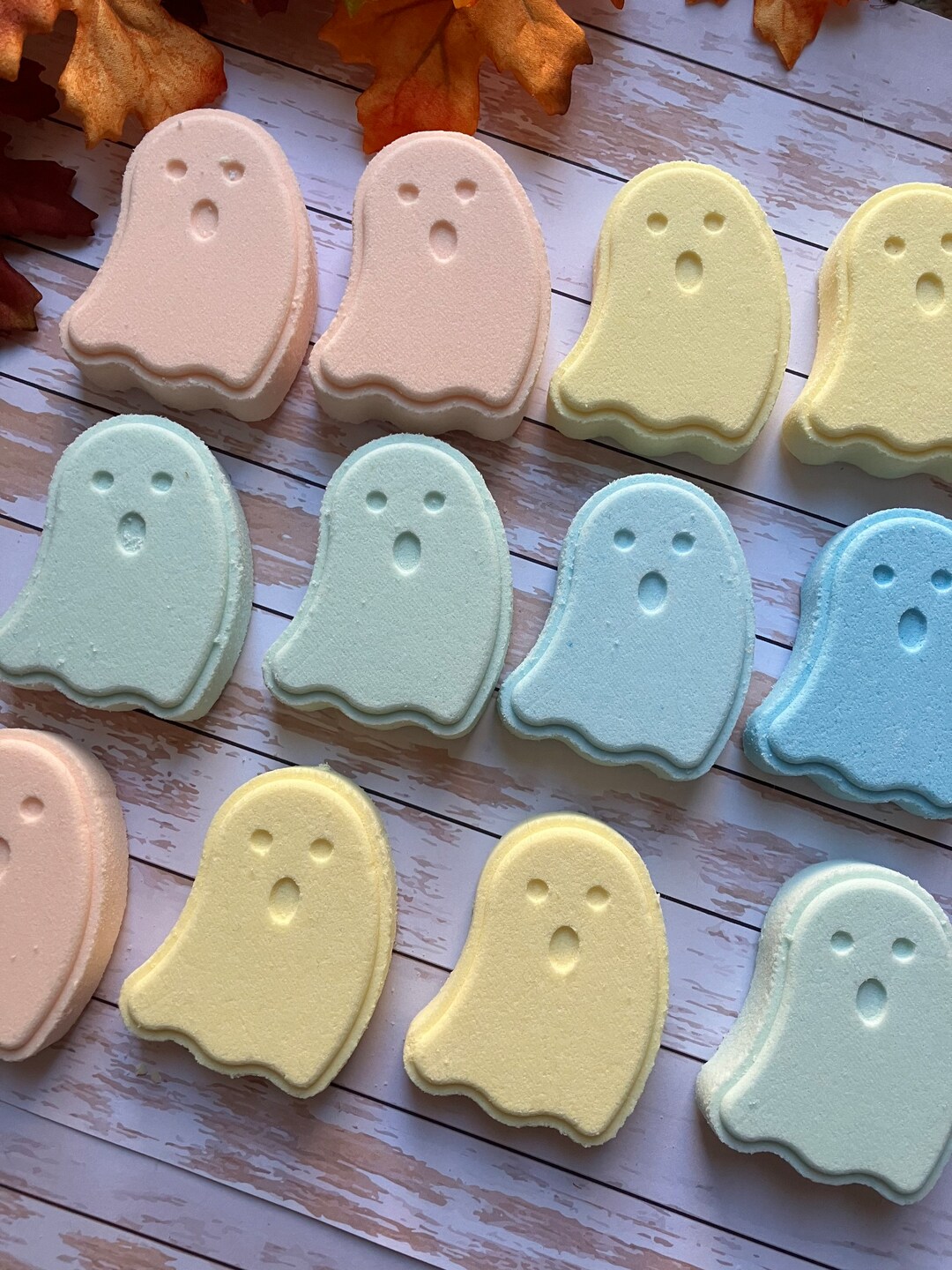 Halloween Bath Bomb | Halloween Ghost Bath Bomb | Halloween Party Favor ...