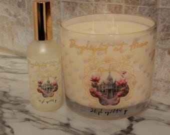 Daylight at Home 28 fl oz sojawas kaars met 3 lonten, 5,5 fl oz sojawas kaars, 4 fl oz geurige kamerspray