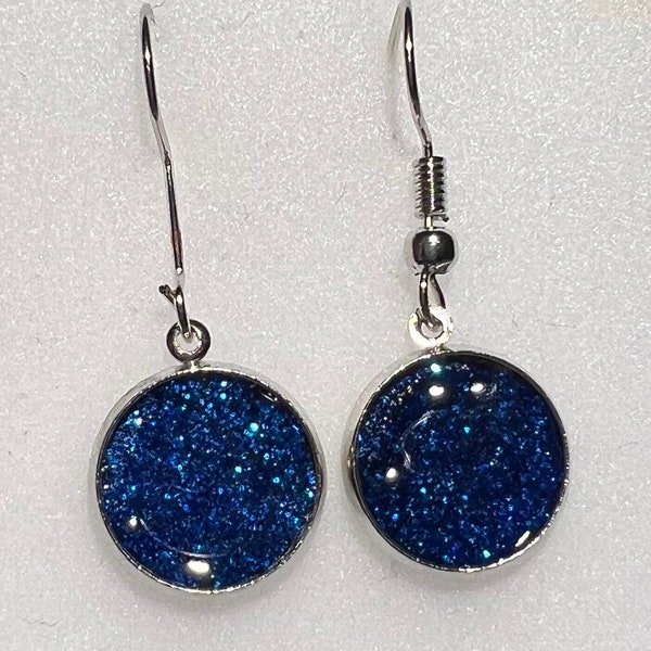 Druzy Style Dangle Earrings, Dark Blue Glitter Earrings, Dangle Druzy Earrings, Glitter Dangle Earrings, Blue and Silver Dangle Earrings