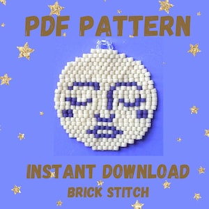 Op de afbeelding: PDF-patroon voor een witte en paarse kralenversiering in de vorm van een gezicht. Het patroon is voor baksteensteek en is een directe download.