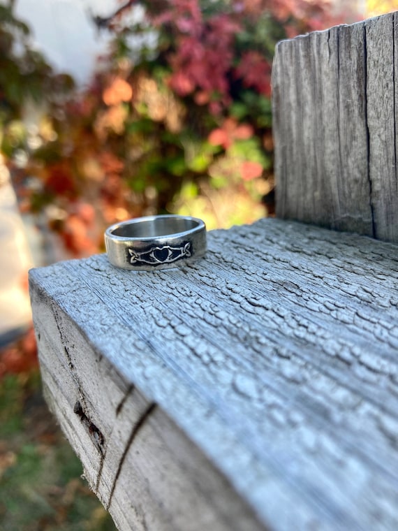 Fenian outlet claddagh ring