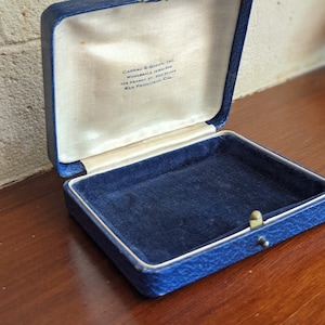 Antique Paper-wrapped Push-button Jewelry Box
