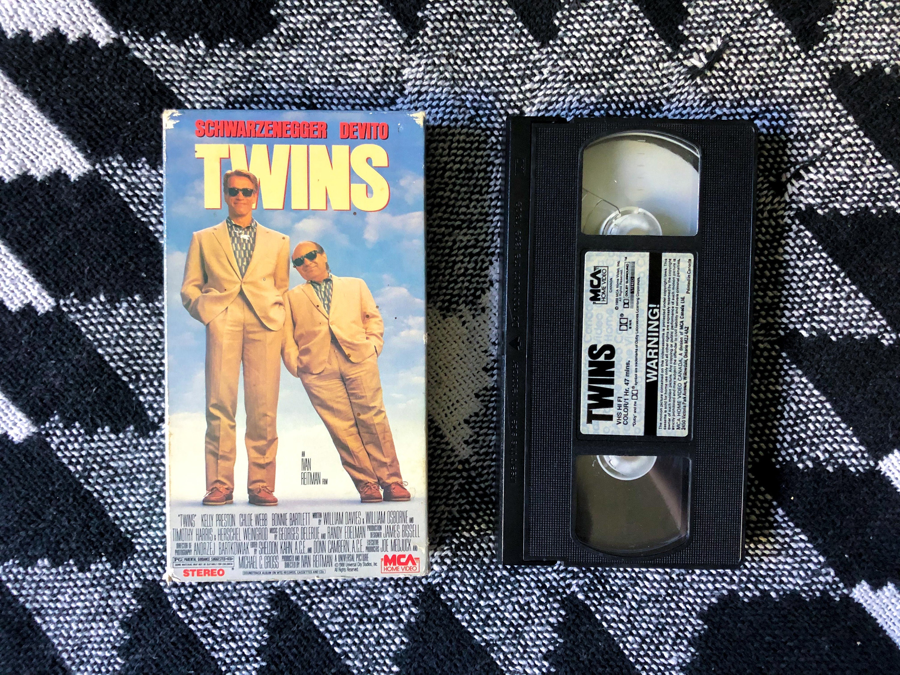 Twins Vhs Danny Devito Arnold Schwarzenegger 80s Comedy Etsy