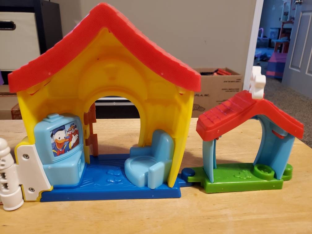 Fisher price cheap little people mickey