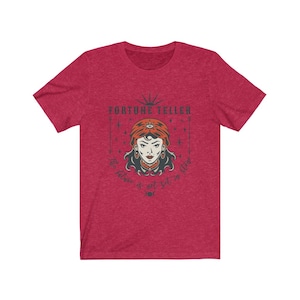 Camiseta de adivina / Camiseta de brujería / Camiseta de manga corta de jersey / Camiseta de mujer para hombre / Ropa gótica de bruja / Lectora de tarot