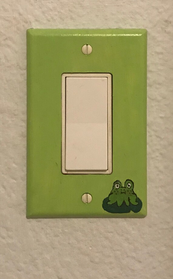 FROG ON LILY PAD FROGS HOME WALL DECOR LIGHT SWITCH PLATES AND OUTLETS 