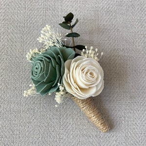Wood Flower Boutonniere, Wood Sola Flower, Grooms Flower, Wedding flowers, Grooms boutonniere, Sage Green, Ivory, boutonniere