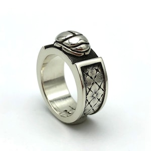 Scarab Beetle Ring, Thick Silver Ring, Hand Engraved Jewelry, Flower Ring, Size 8, Egyptian Jewelry, 925 Sterling Silver, Insect Ring