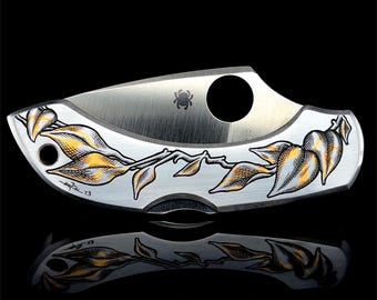 Hand-Engraved Spyderco Dragonfly Knife - 24K Gold Inlay, Variegated Pothos Leaf Design, Collectible Art Pocket Knife Gift