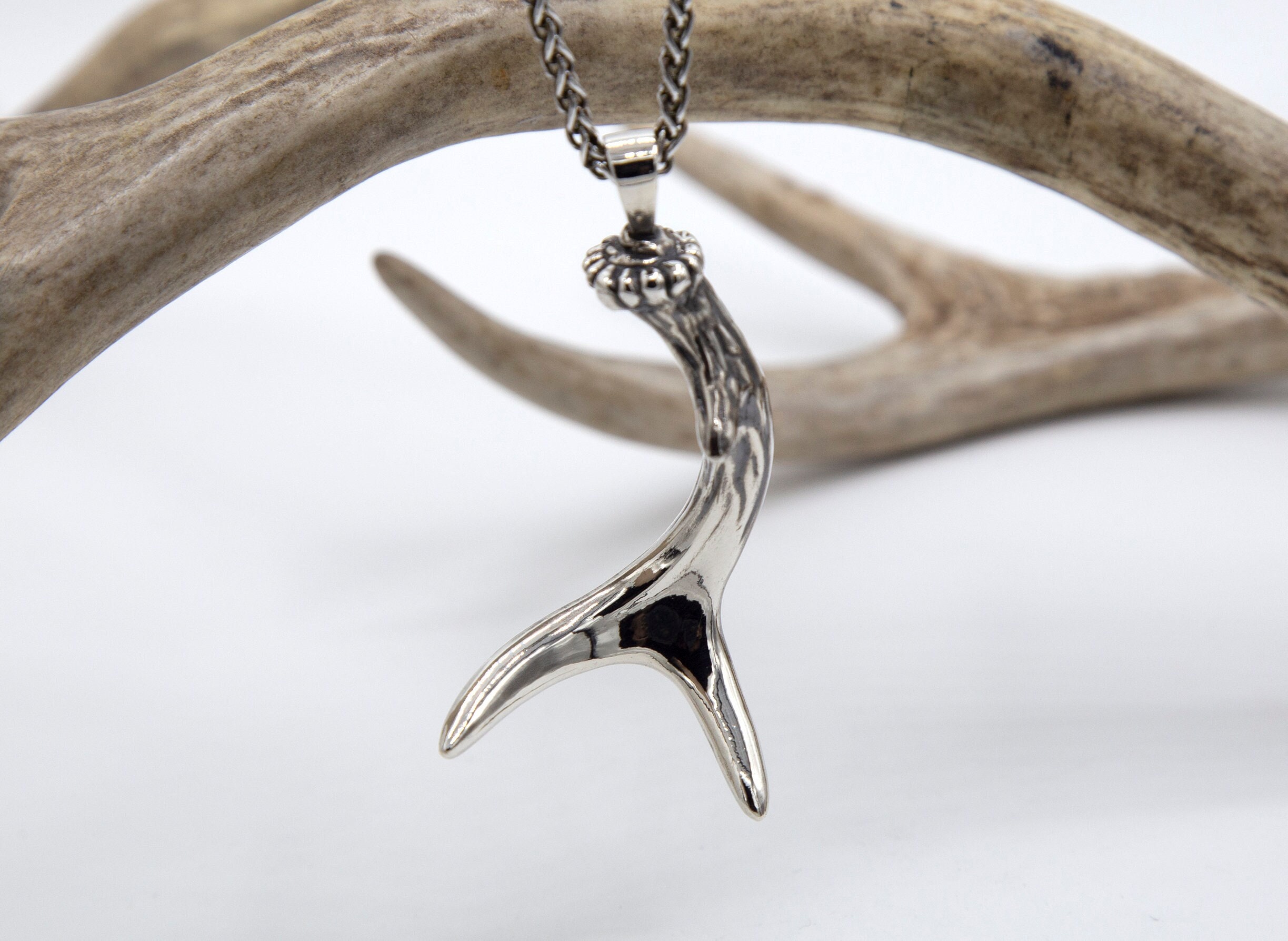 Necklace made from store deer antler