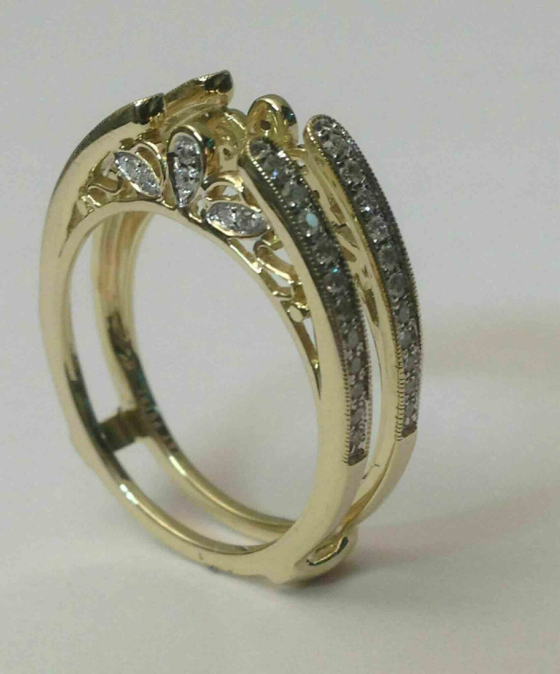 Vintage Cathedral Ring Guard Solitaire Simulated Diamond Etsy
