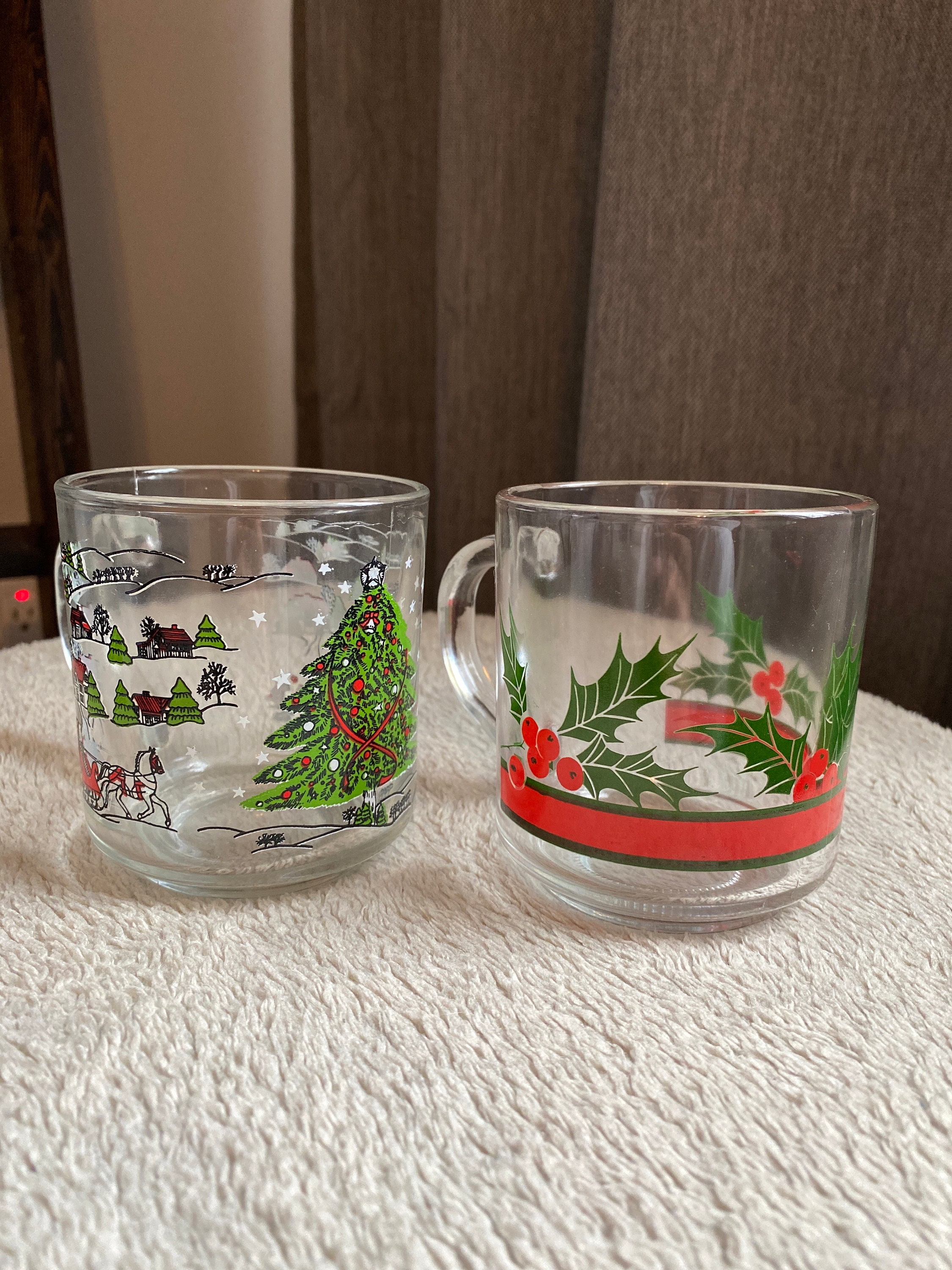 ヴィンテージクリスマスコーヒーマグセット：ヒイラギとクリスマス 