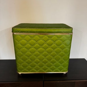 Vintage Vinyl Hamper, Royal Hamper, Mid Century Modern, Retro Laundry Storage, Green Bathroom Hamper