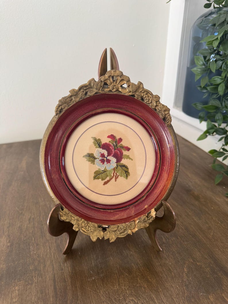 Vintage Ornate Needlepoint Frame | Floral Needlepoint Art | Round Wall ...