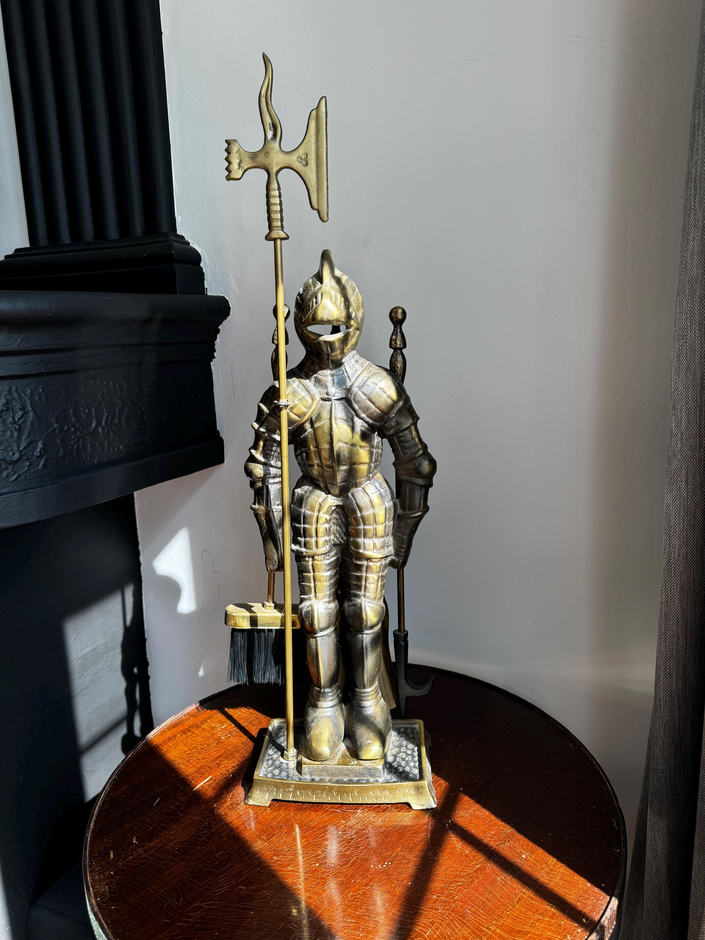 Vintage Ritter Kaminbesteck aus Gusseisen: 30 cm Mittelalter Dekor