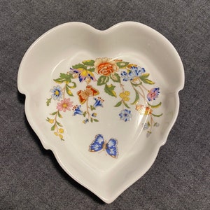 Aynsley Cottage Garden Heart ring dish, fine bone China, made in England, candy dish, vintage, butterfly dish