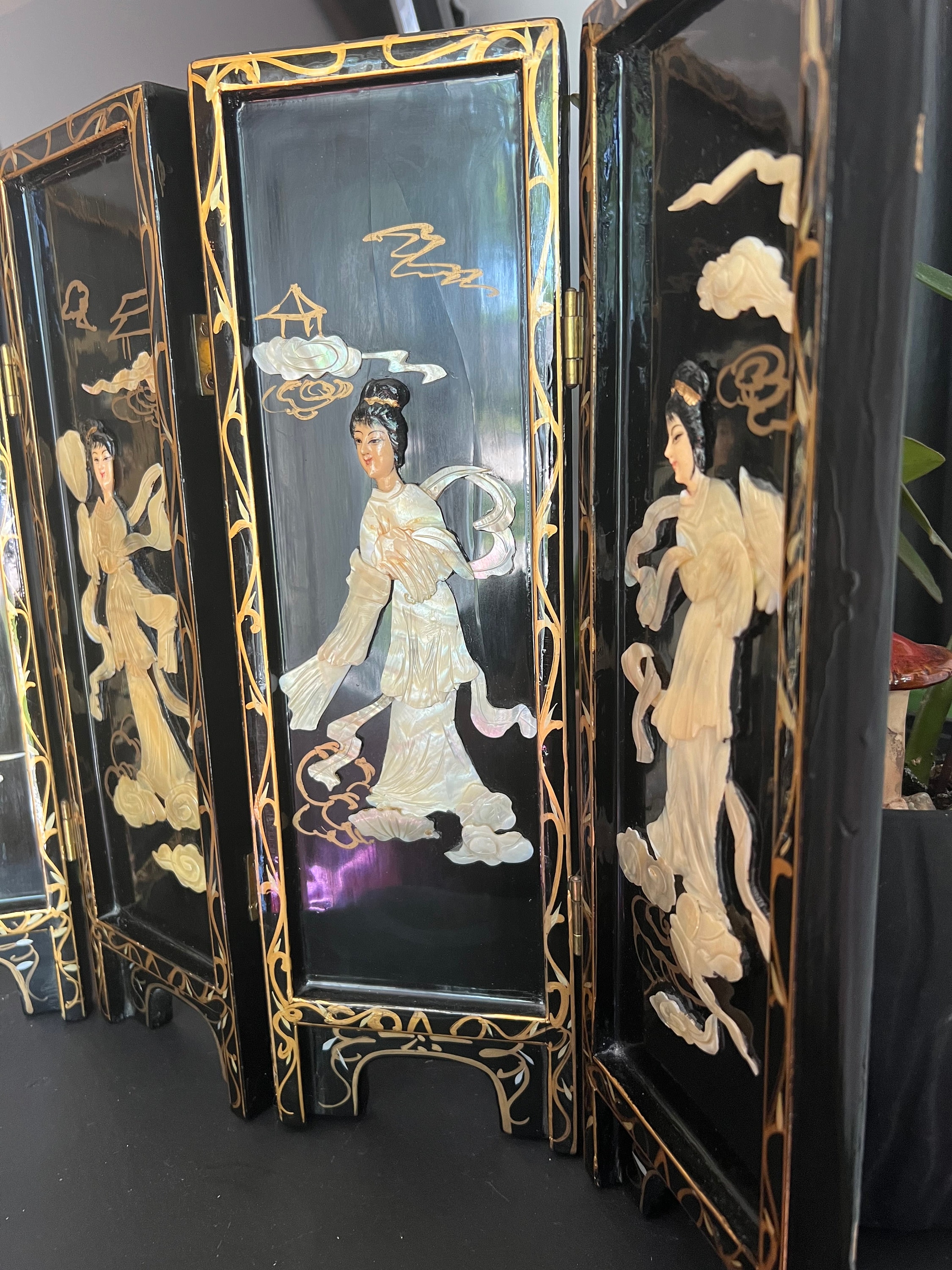 Vintage Japanese Black Lacquer & Mother of Pearl Tabletop