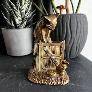 Vintage Brass Cat and Mouse Figurine, Knick Knack, Vintage Decor