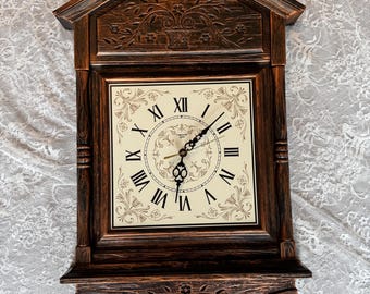 Vintage Coppercraft Guild Wall Clock | Copper Tone Floral Cottage Clock | Roman Numeral Kitchen Clock