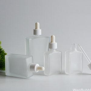1-100pcs Bottiglie di contagocce di olio essenziale di siero quadrato di vetro smerigliato, bottiglia di pipetta di olio di profumo di profumo fai da te, bottiglia di contagocce di olio bianco