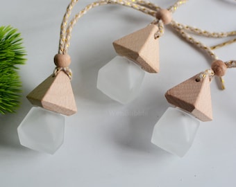 1-500pcs 8ml Pyramid Wooden Hanging Frosted Glass Car Diffuser Bottle, Room Office Car Air Freshener Bottle, Aroma Diffuser, Wholesale