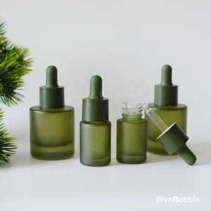 1-200pcs 15ml 30ml Frascos conta-gotas de óleo essencial de soro de vidro verde fosco, frasco de embalagem de beleza para cuidados com a pele, frasco de viagem, atacado