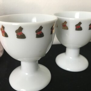 Juego de 2 hueveras de edición limitada con forma de conejito de Pascua de Lindt, de Thomas Rosenthal Group, Alemania imagen 5