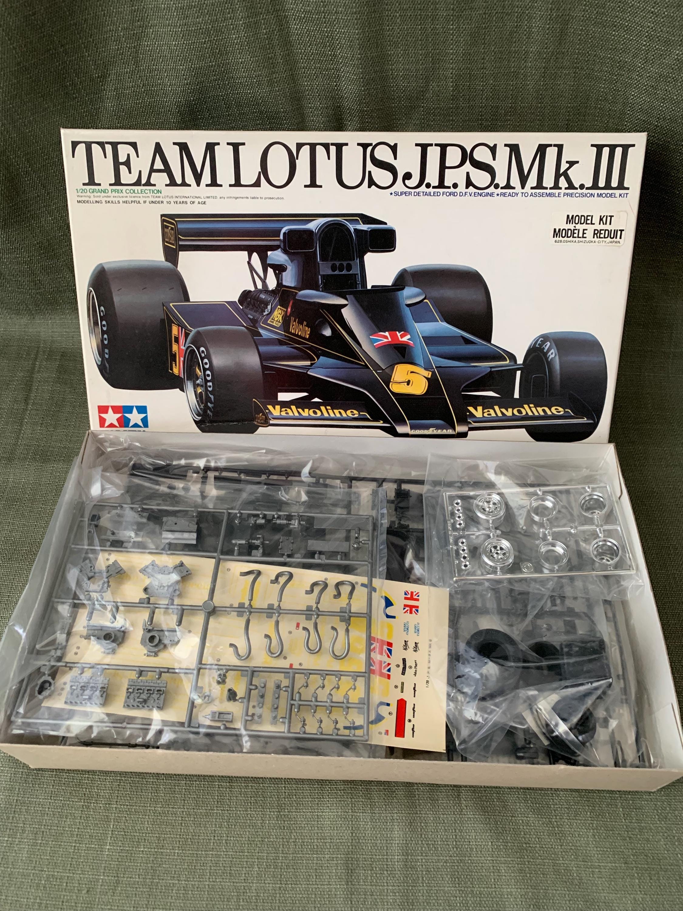 Tamiya Grand Prix Collection Team Lotus J.P.S. Mk.iii Formula 1 