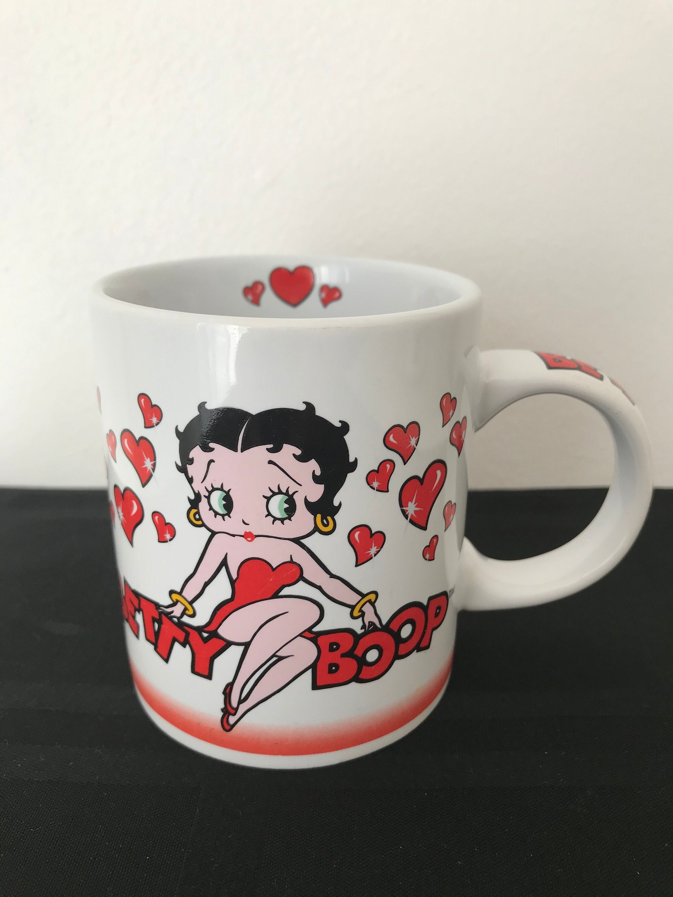 Universal Coffee Cup - Betty Boop - Red and White