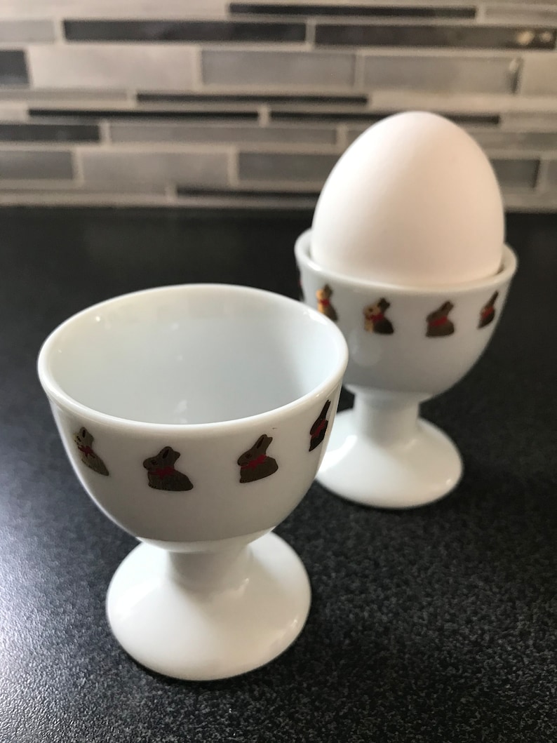 Juego de 2 hueveras de edición limitada con forma de conejito de Pascua de Lindt, de Thomas Rosenthal Group, Alemania imagen 10