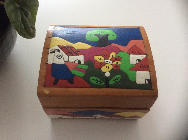 La Palma Folk Art from El Salvador Painted Real Wood Jewelry Box