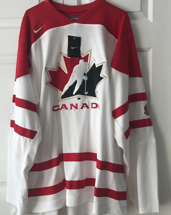 Vintage Team Canada Bauer Hockey Jersey Size XL White 90s IIHF