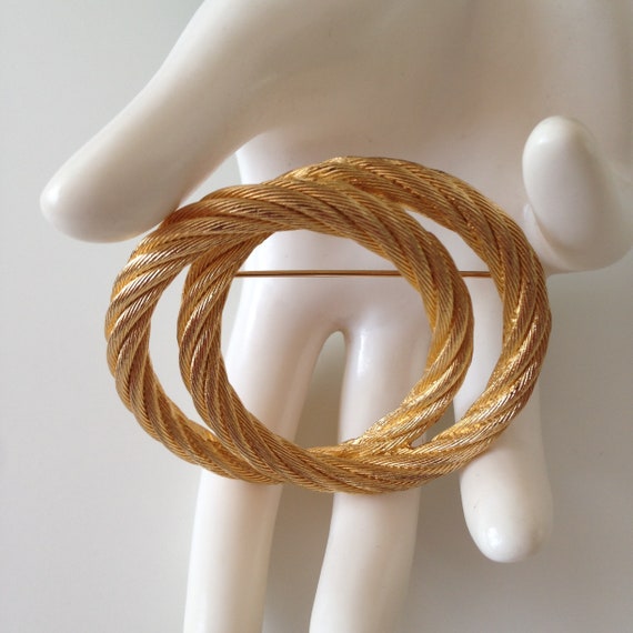 Christian Dior Vintage Rope Circle Brooch 1980s - Etsy display picture 3