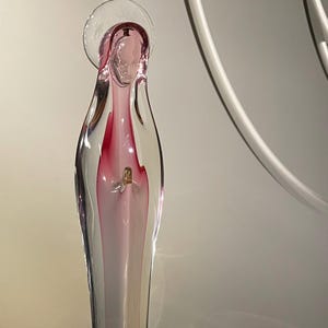 ムラーノアートガラスの祈る聖母像