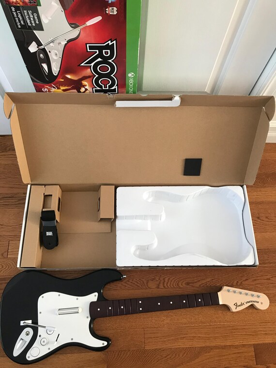 Fender Stratocaster ギターバッグ・スタンド付き Fender Starcaster Strat Guitar / Plus travel bag/ pick