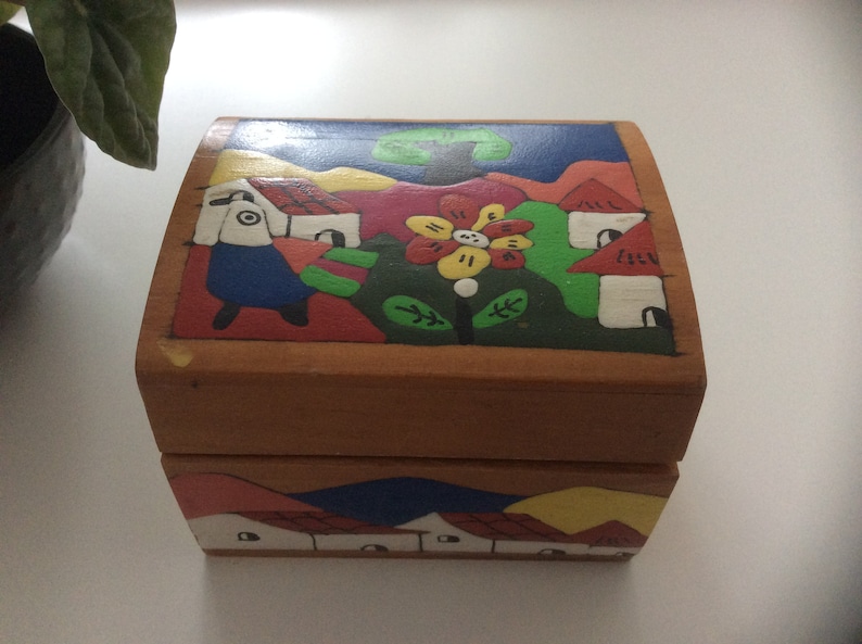 La Palma Folk Art from El Salvador Painted Real Wood Jewelry Box