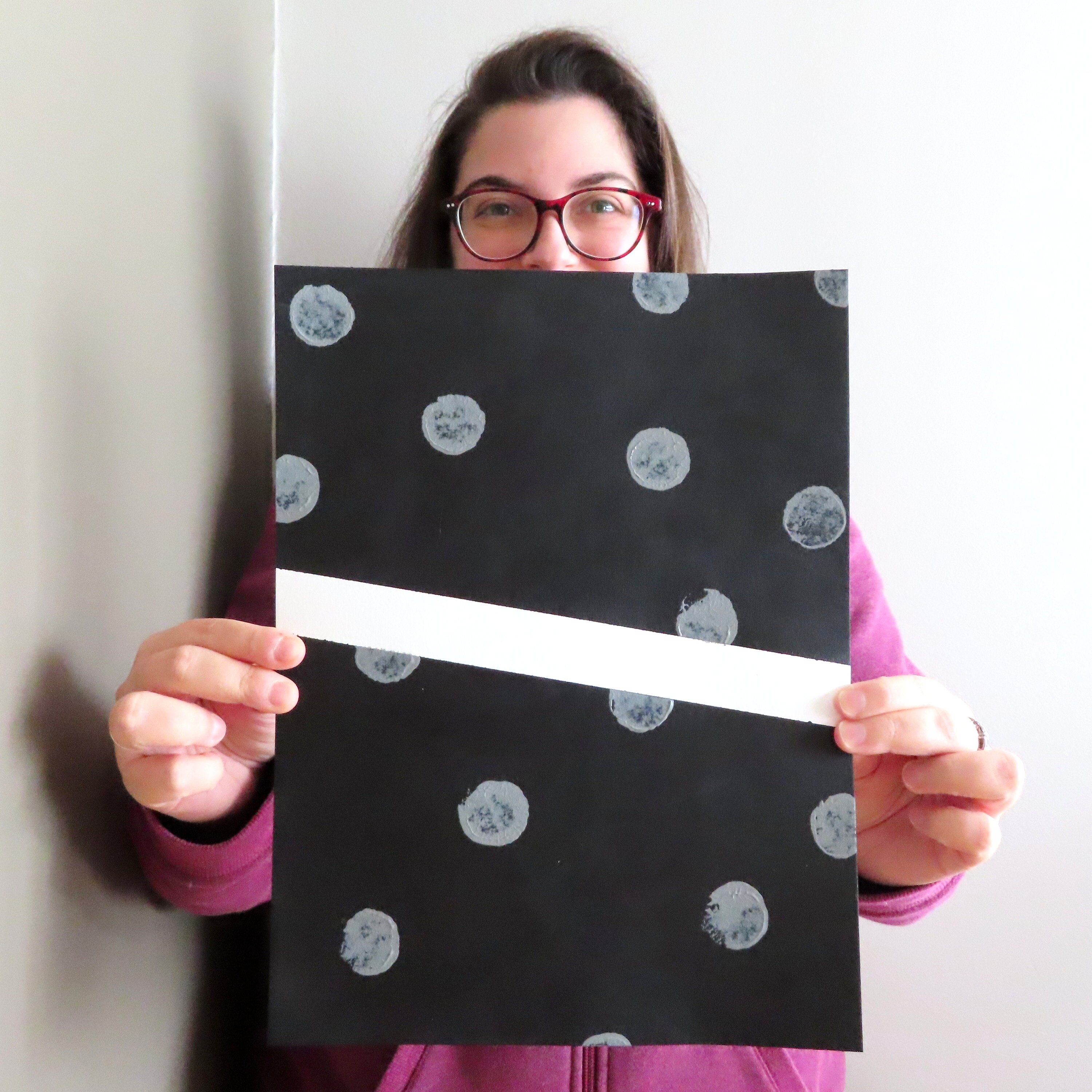 Peinture à Pois Noir | Pois Gris Clair sur Fond Décoration Murale, Décoration Intérieure, de Bureau 