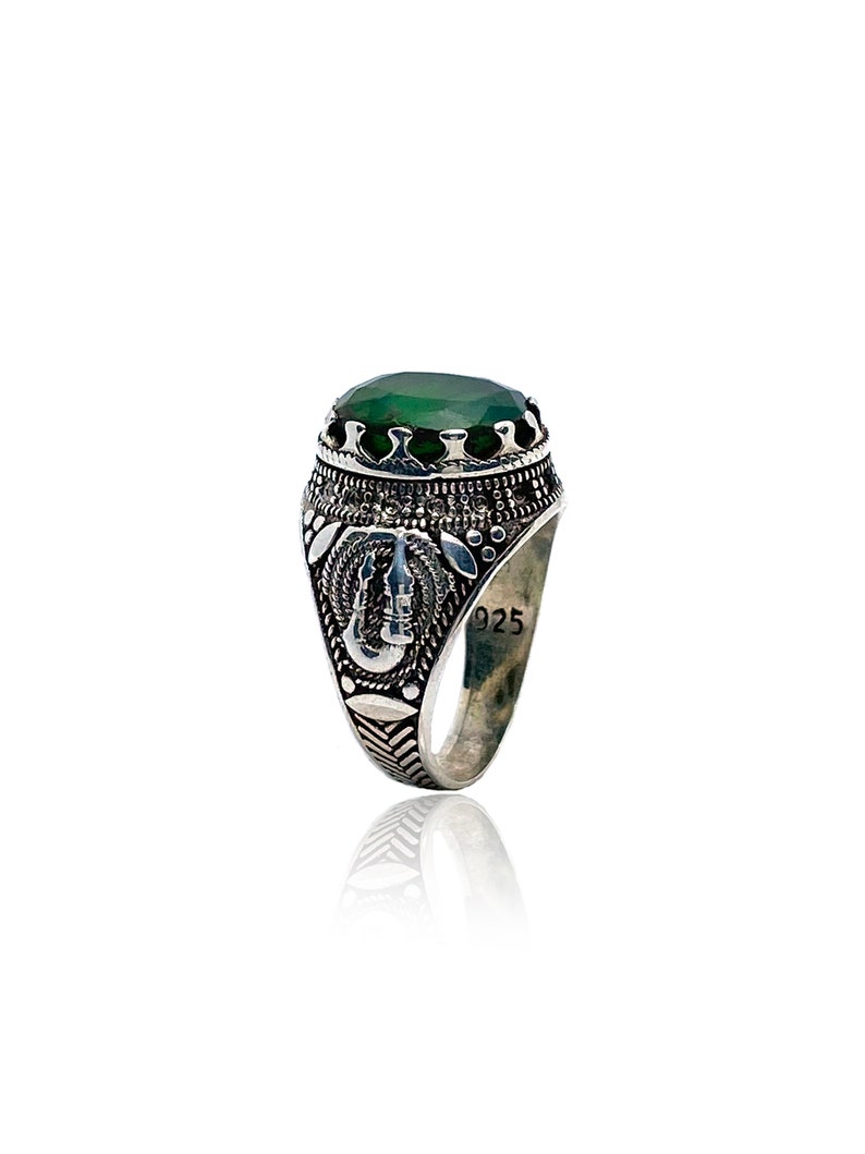 Handmade Silver Ring With Emerald Stone